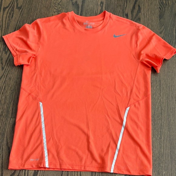 Nike Men's Bright Orange Short Sleeve Tee - Picture 1 of 2